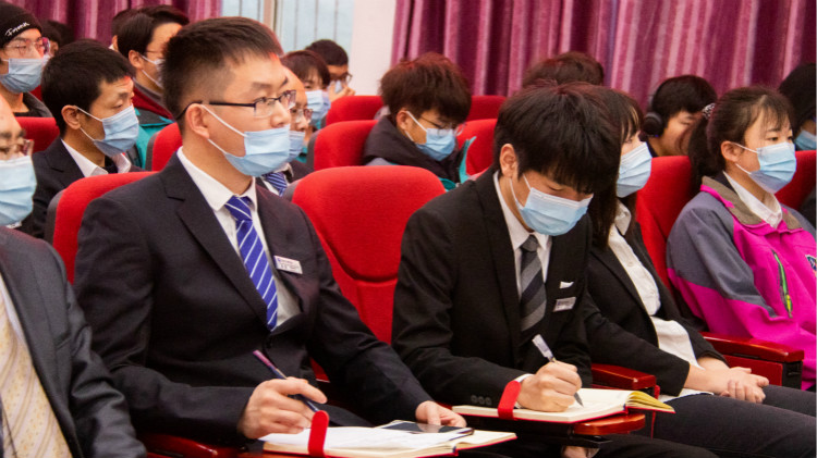 四川新華第十一屆“新華杯”全國職業(yè)技能大賽決賽啟動儀式正式開幕！