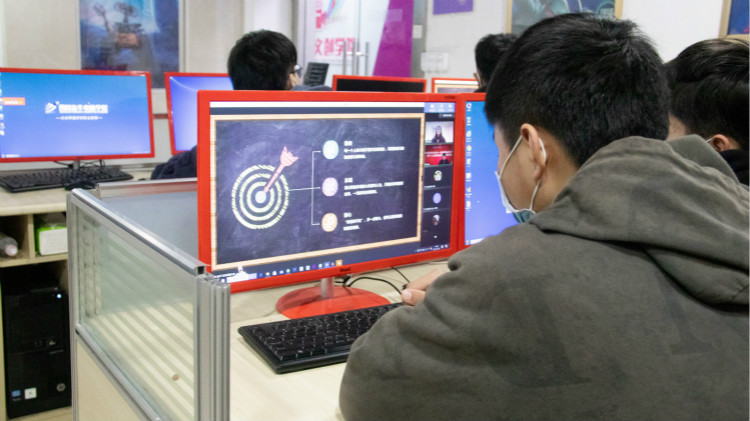 四川新華第十一屆“新華杯”全國職業(yè)技能大賽決賽啟動儀式正式開幕！