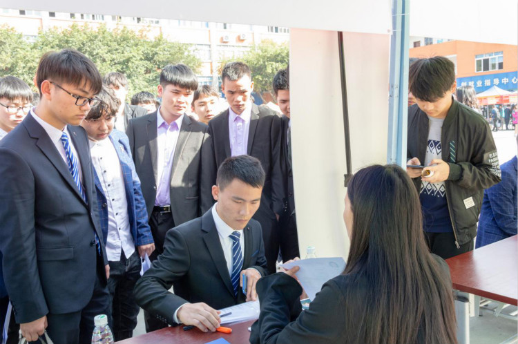 新華互聯(lián)網(wǎng)科技校企合作多方聯(lián)動，共建人才生態(tài)圈