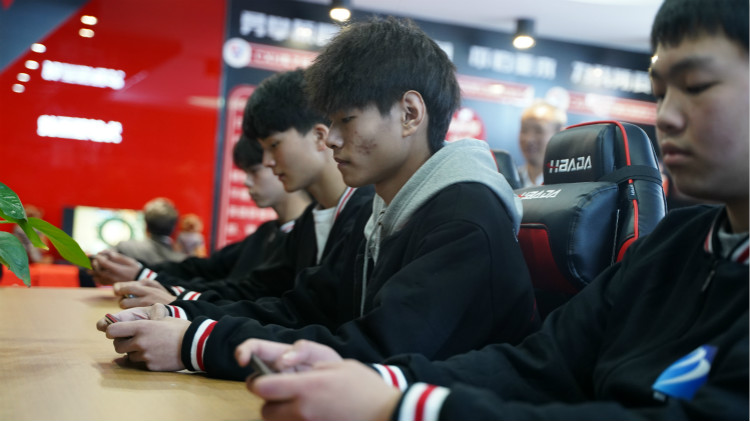 新學期 新氣象 新挑戰(zhàn)！四川新華開學的第一課！