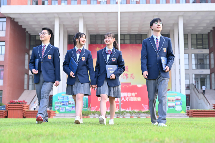 兩會速遞 | 暖心，讓每個孩子都有人生出彩的機會！