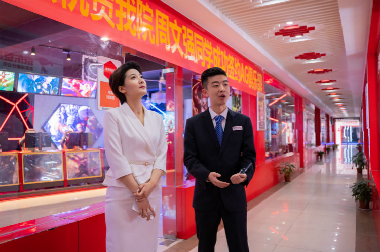 新華互聯(lián)網(wǎng)科技以產(chǎn)促教，培養(yǎng)新領(lǐng)人才