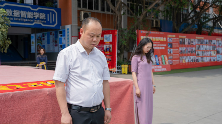 山河無恙 勇毅前行！四川新華紀(jì)念5.12汶川地震13周年！