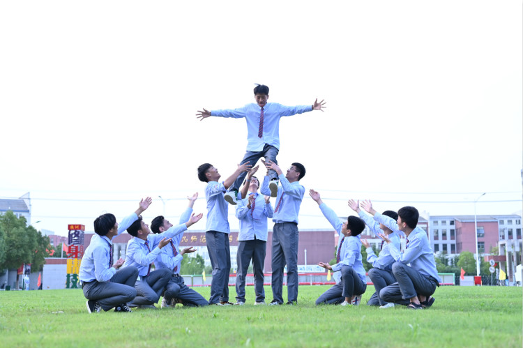 倒計(jì)時(shí)3天，5月28日盧杉在新華等你來(lái)！