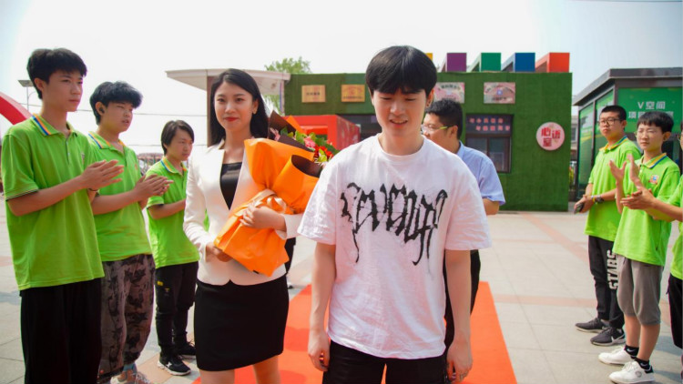 《老師來(lái)了》公開課全新起航，“護(hù)國(guó)螳螂”靈藥龍城太原激情開講！