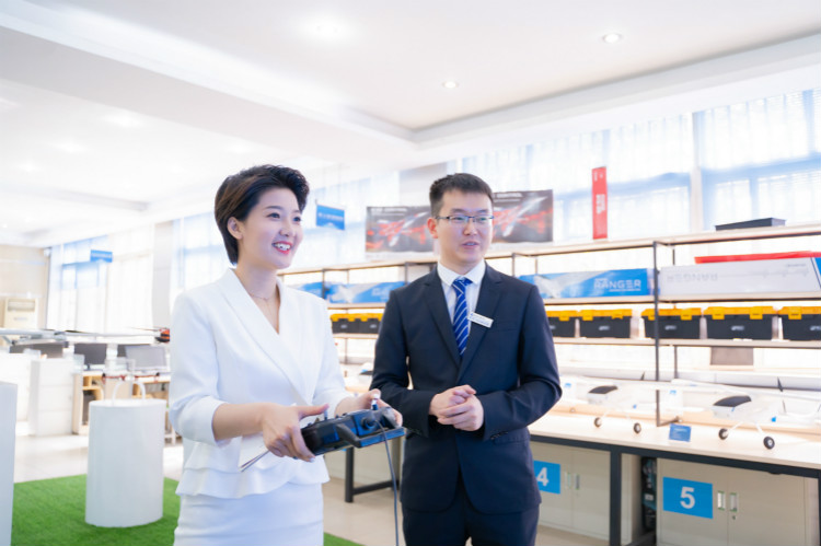 按捺不住小期待了！盧東旭將現(xiàn)場(chǎng)解鎖3D打印、意念遙控飛行器！