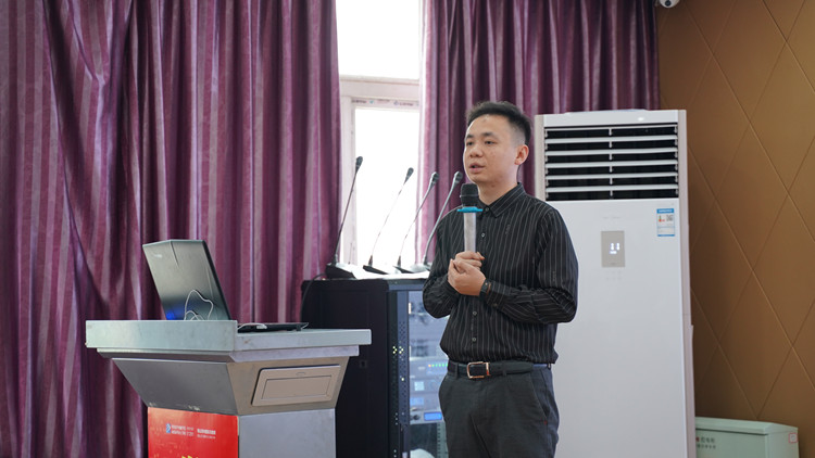 大咖新華行|為青年學子就業(yè)保駕護航