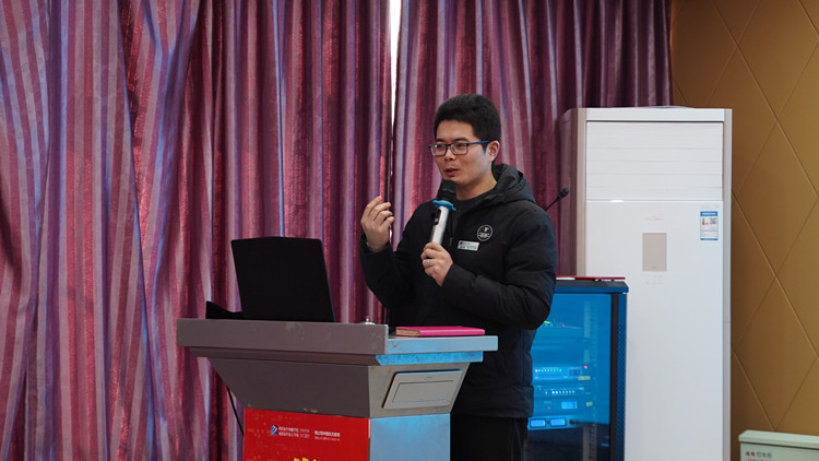 “求知、求職、求夢(mèng)”新華模擬面試火熱進(jìn)行中！