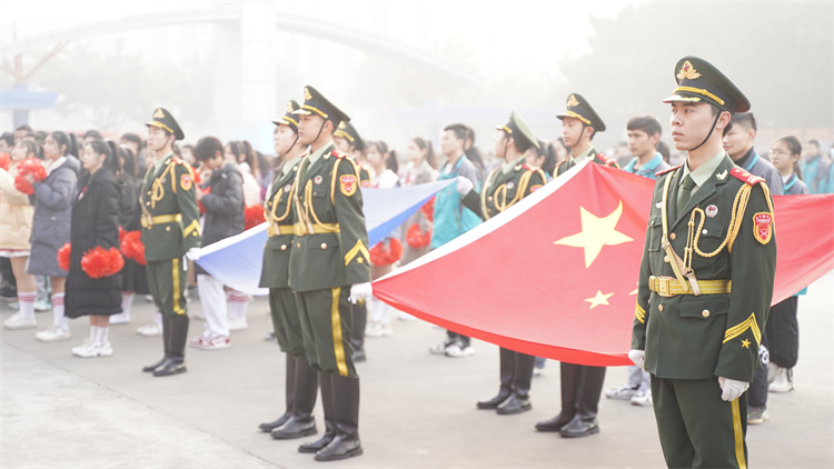 超“燃”運(yùn)動會！成都新華冬季運(yùn)動會“圖”擊現(xiàn)場！