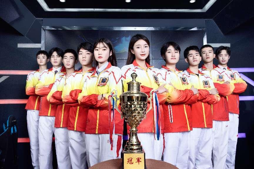 王者爭(zhēng)霸 限定名額！LGD俱樂部明星成員來新華啦！