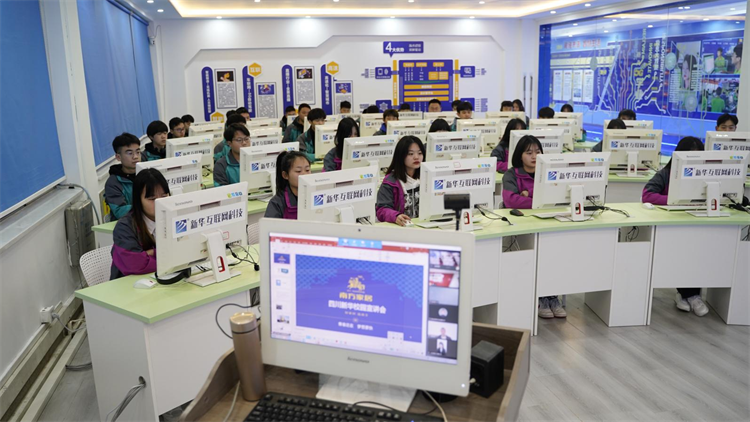 春招進行時，企業(yè)“上門”預(yù)定新華電腦畢業(yè)生！