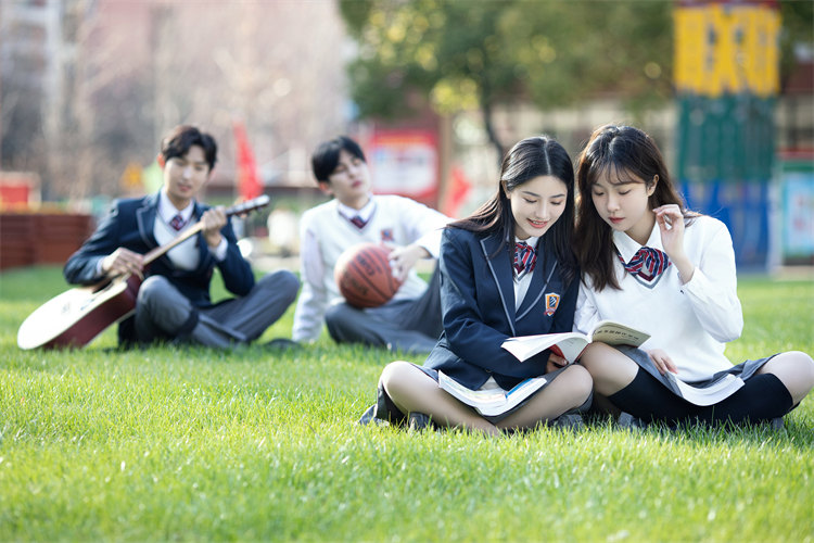 職業(yè)教育提質(zhì)培優(yōu)！新華學(xué)子百舸爭流，從大有可為到大有作為！