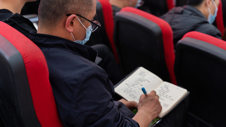 新華大講堂|加強(qiáng)師資力量建設(shè)，共建強(qiáng)校師資團(tuán)隊(duì)