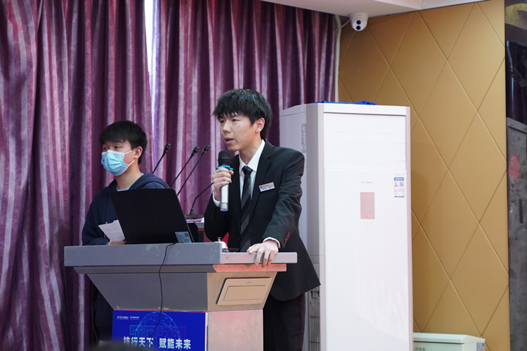 2022年春季畢業(yè)典禮暨優(yōu)秀畢業(yè)生表彰大會圓滿禮成