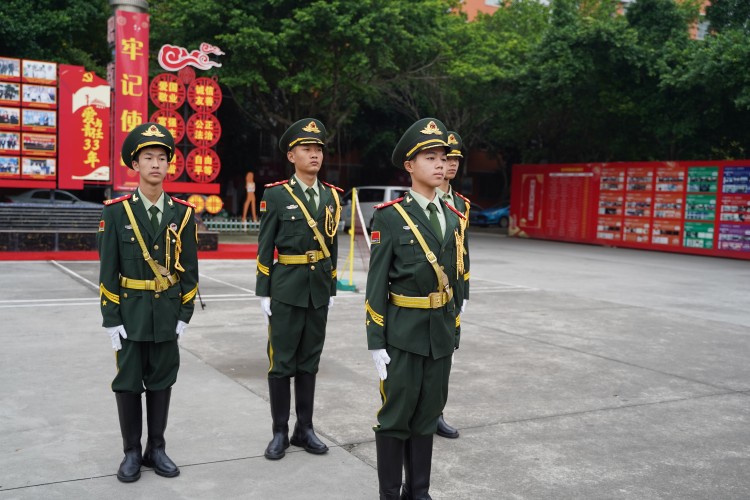 新華國旗護衛(wèi)隊|青春與國旗同在！