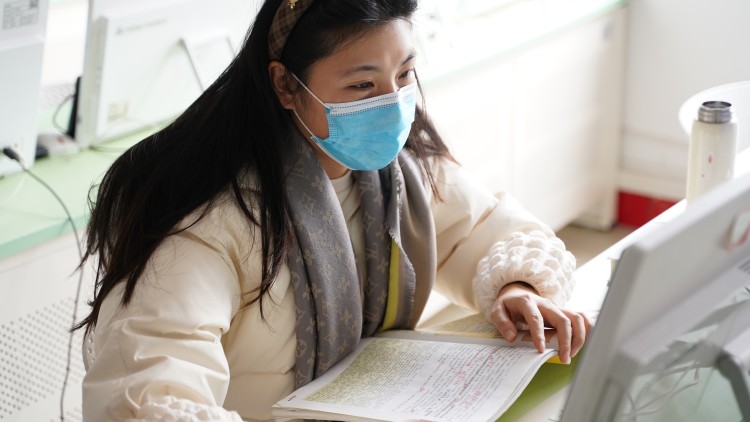 細(xì)磨琢新玉 時艱展風(fēng)采