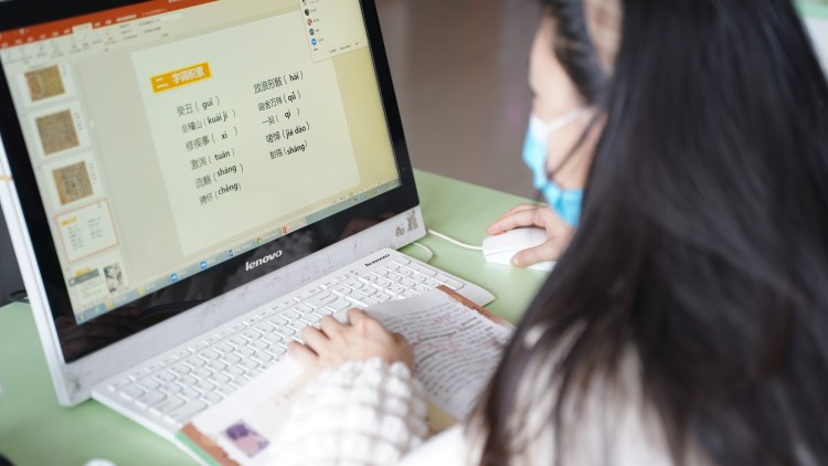 細(xì)磨琢新玉 時艱展風(fēng)采