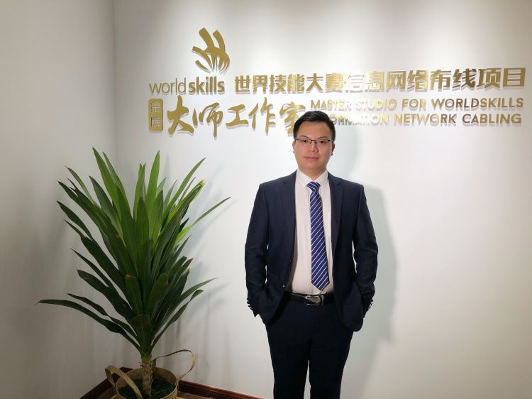 活動預告丨全國技術(shù)能手梁嘉偉即將做客新華，帶領(lǐng)學子筑夢新征程