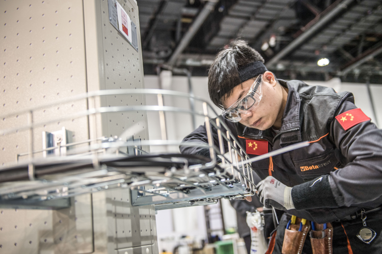 活動預告丨全國技術(shù)能手梁嘉偉即將做客新華，帶領(lǐng)學子筑夢新征程