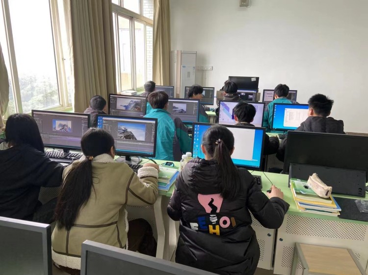 新華90后老師這樣說：不以規(guī)矩，不成方圓