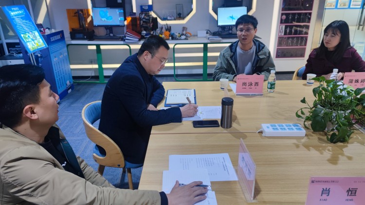 我校與成都天錦印畫(huà)網(wǎng)絡(luò)科技有限公司校企項(xiàng)目合作洽談圓滿(mǎn)禮成