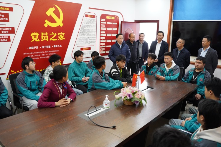 調(diào)研促發(fā)展，攜手育青苗