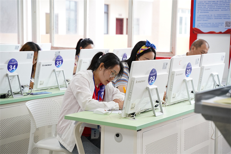 賽技能，展風(fēng)采！雙流區(qū)職工勞動(dòng)和技能競(jìng)賽互聯(lián)網(wǎng)營(yíng)銷(xiāo)師技能比賽圓滿(mǎn)禮成