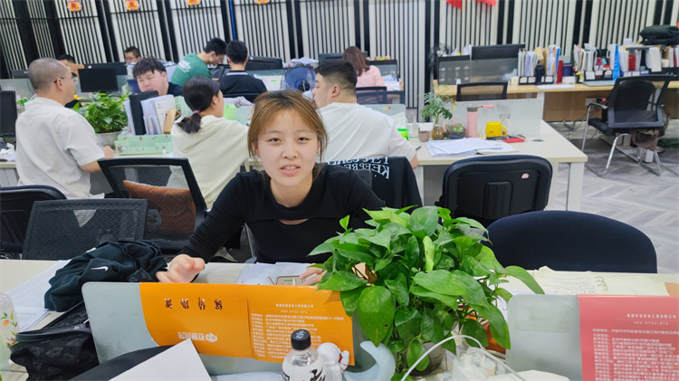 心系學子每一步，就業(yè)回訪送真情