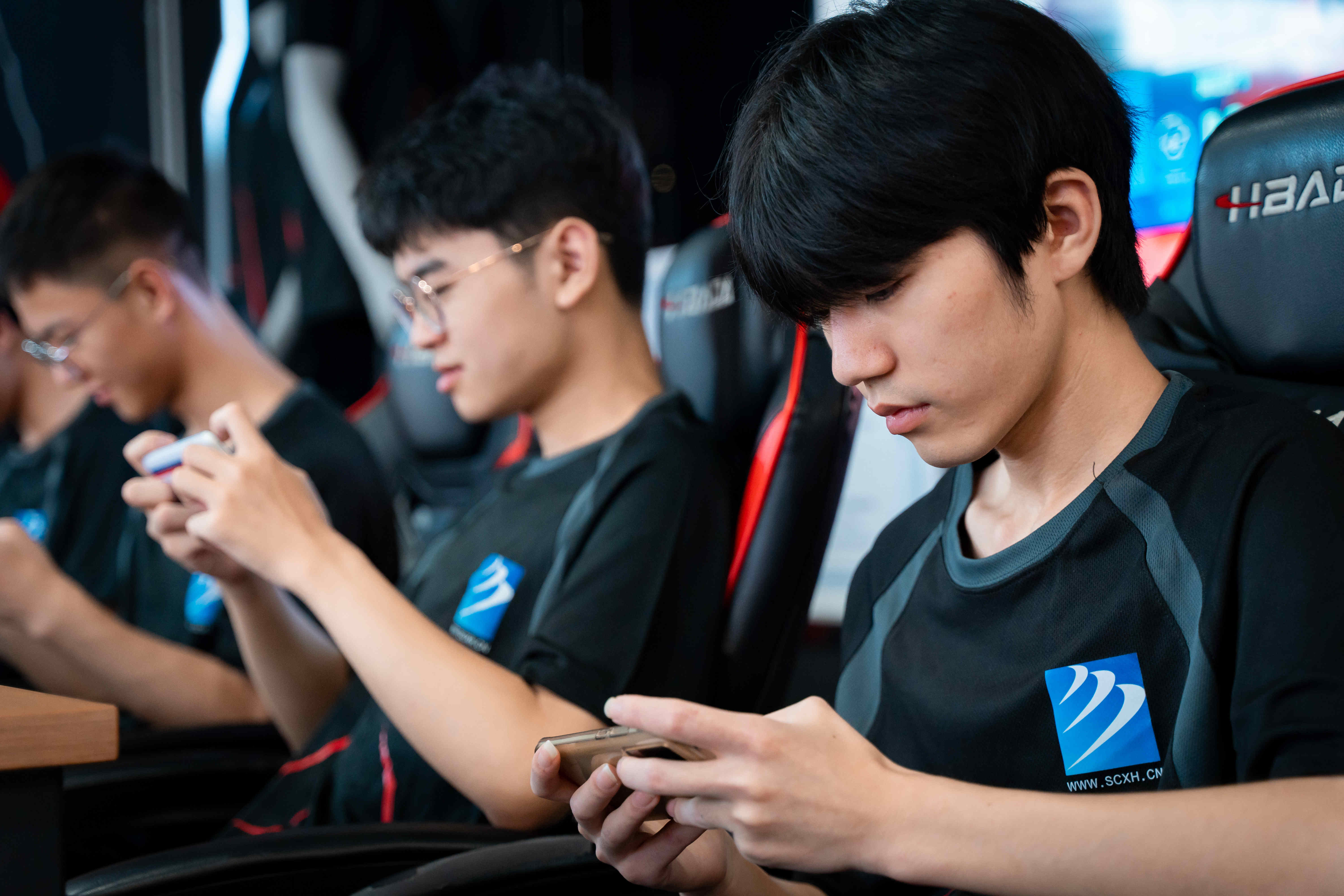 激情燃燒，王者榮耀戰(zhàn)歌嘹亮！