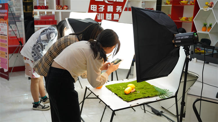 軍訓(xùn)后開學(xué)第一周，一起來看活力滿滿的大家