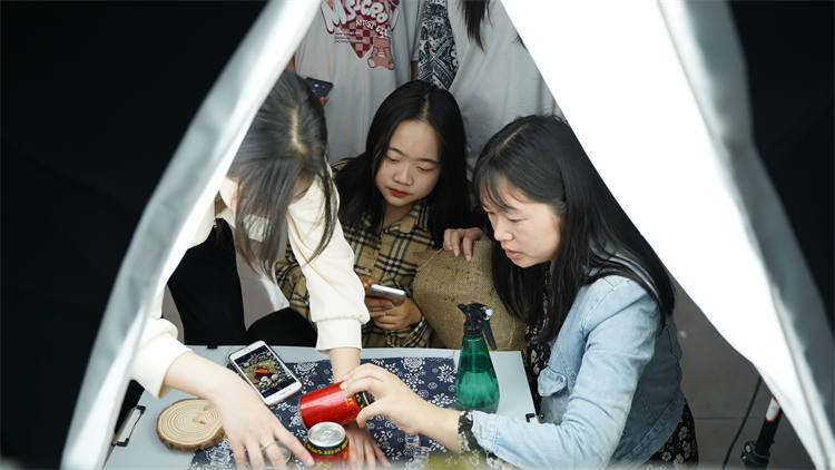 軍訓(xùn)后開學(xué)第一周，一起來看活力滿滿的大家