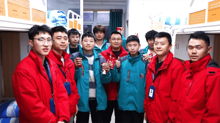 成都新華2024年春季首批新生入學(xué)教育