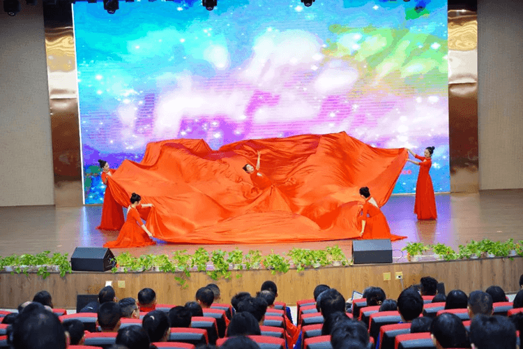 發(fā)布會圓滿落幕,成都新華又獲一項省級榮譽