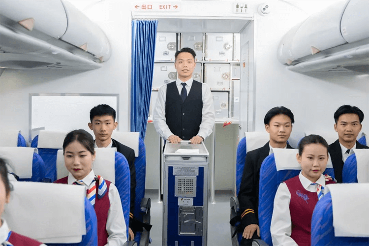 成都新華2024年夏秋季預(yù)科班常見(jiàn)問(wèn)題解答