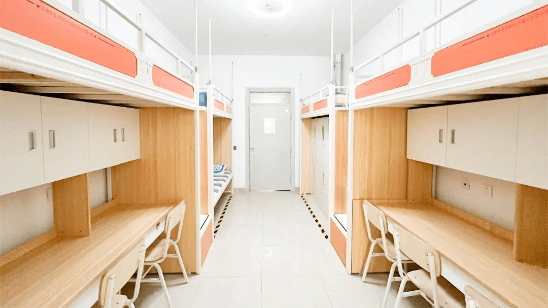 開學季！在成都新華開啟不一樣的校園生活