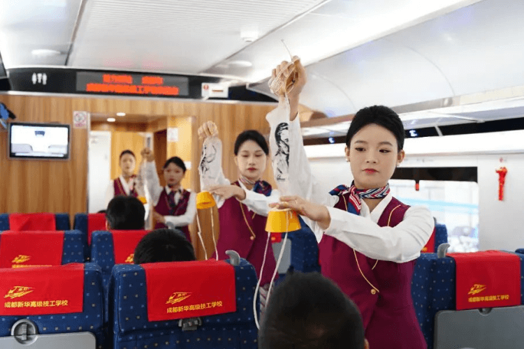 致父母：別擔(dān)心，這是我在成都新華的生活