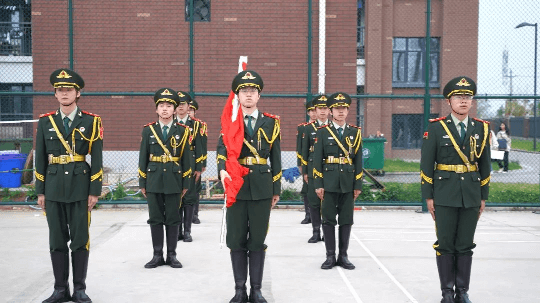 <b>花事正盛！學(xué)技正當(dāng)時，莫負(fù)成都新華好春光！</b>